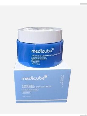Medicube Hyaluronic Moisturizing Capsule Cream